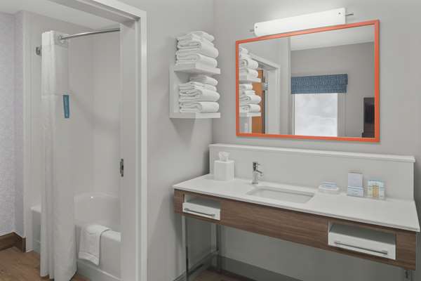  - Hampton Inn & Suites Macon - I-75, Exit 169