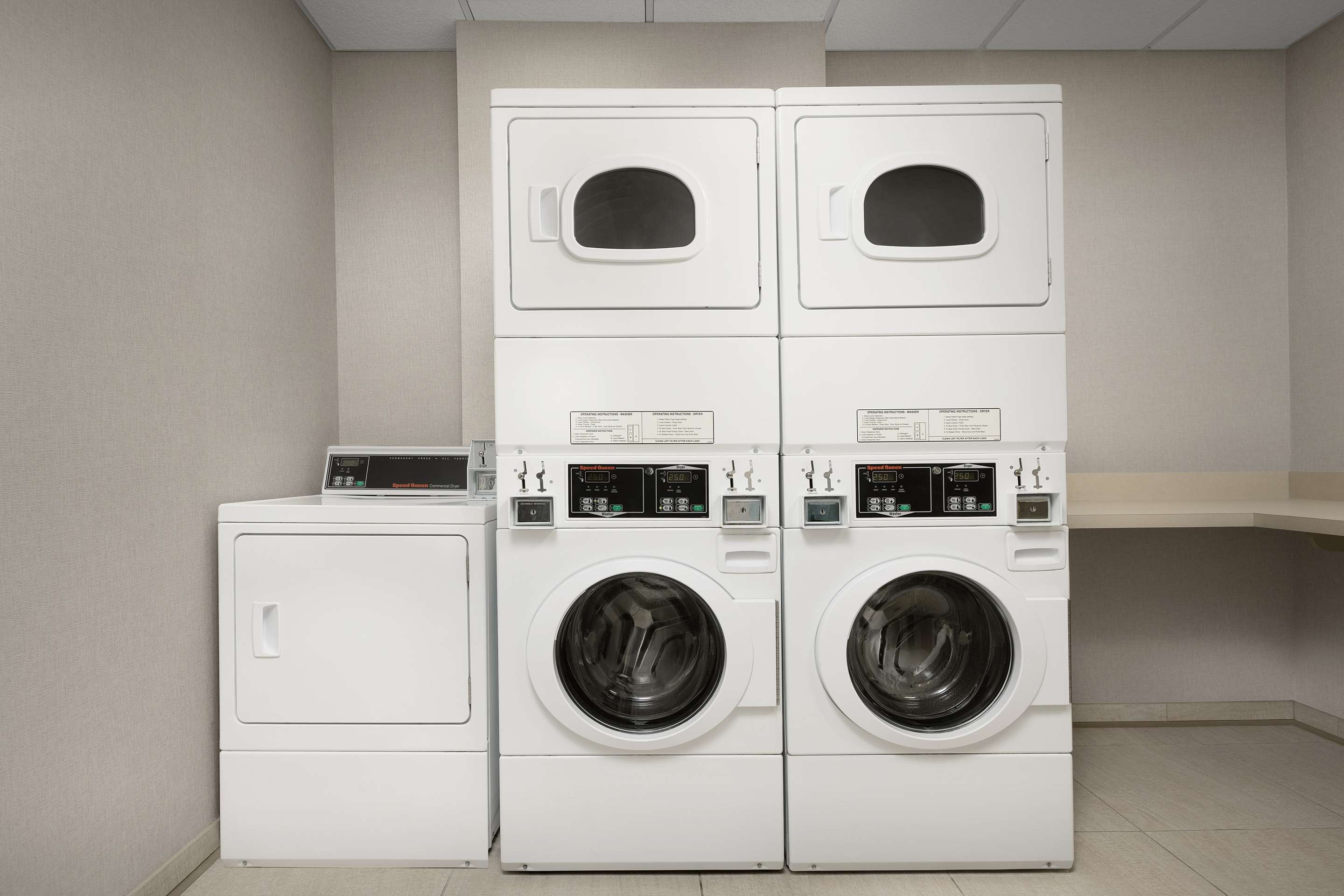 Laundry | Hampton Inn & Suites Orlando North Altamonte Springs