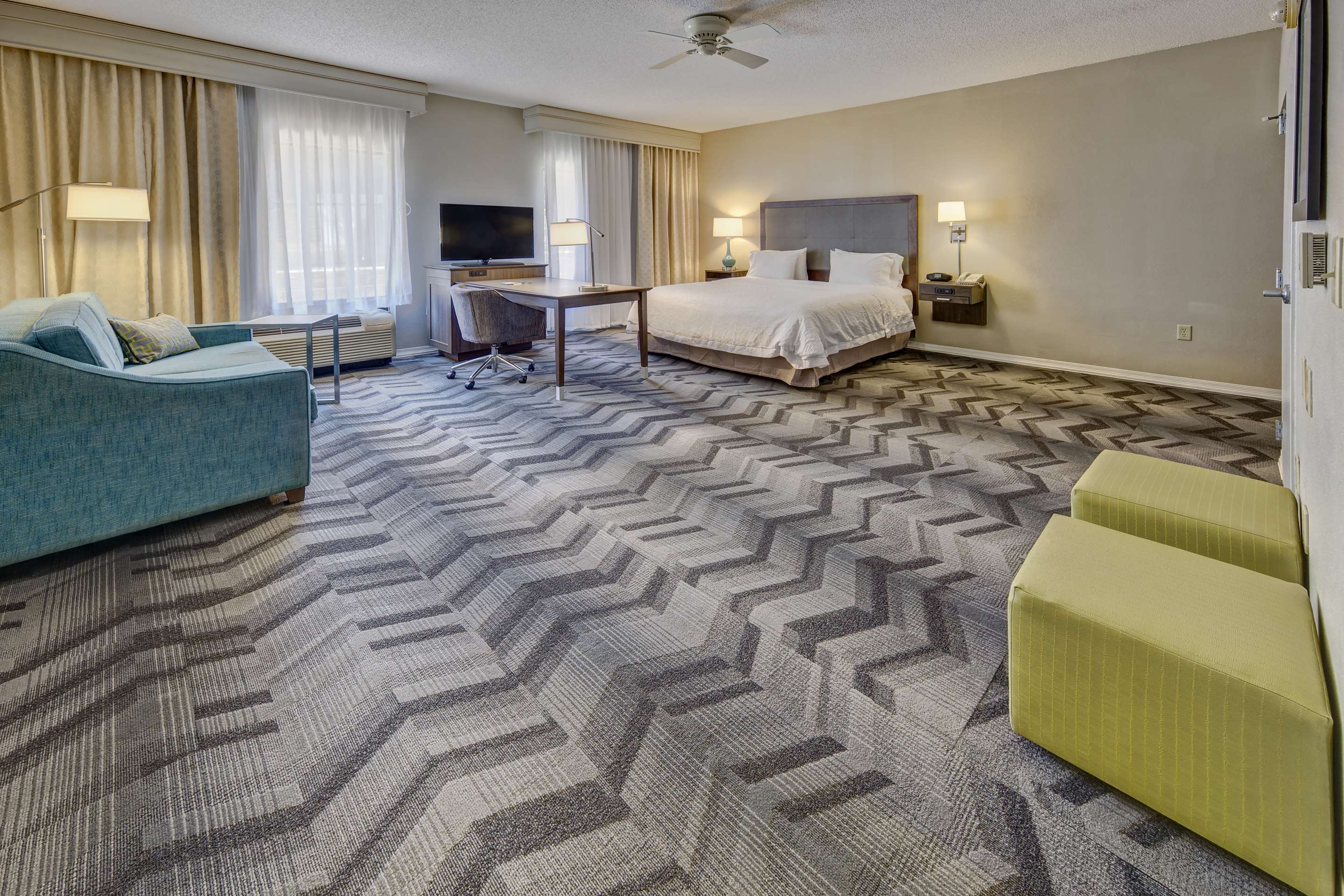 Guest room