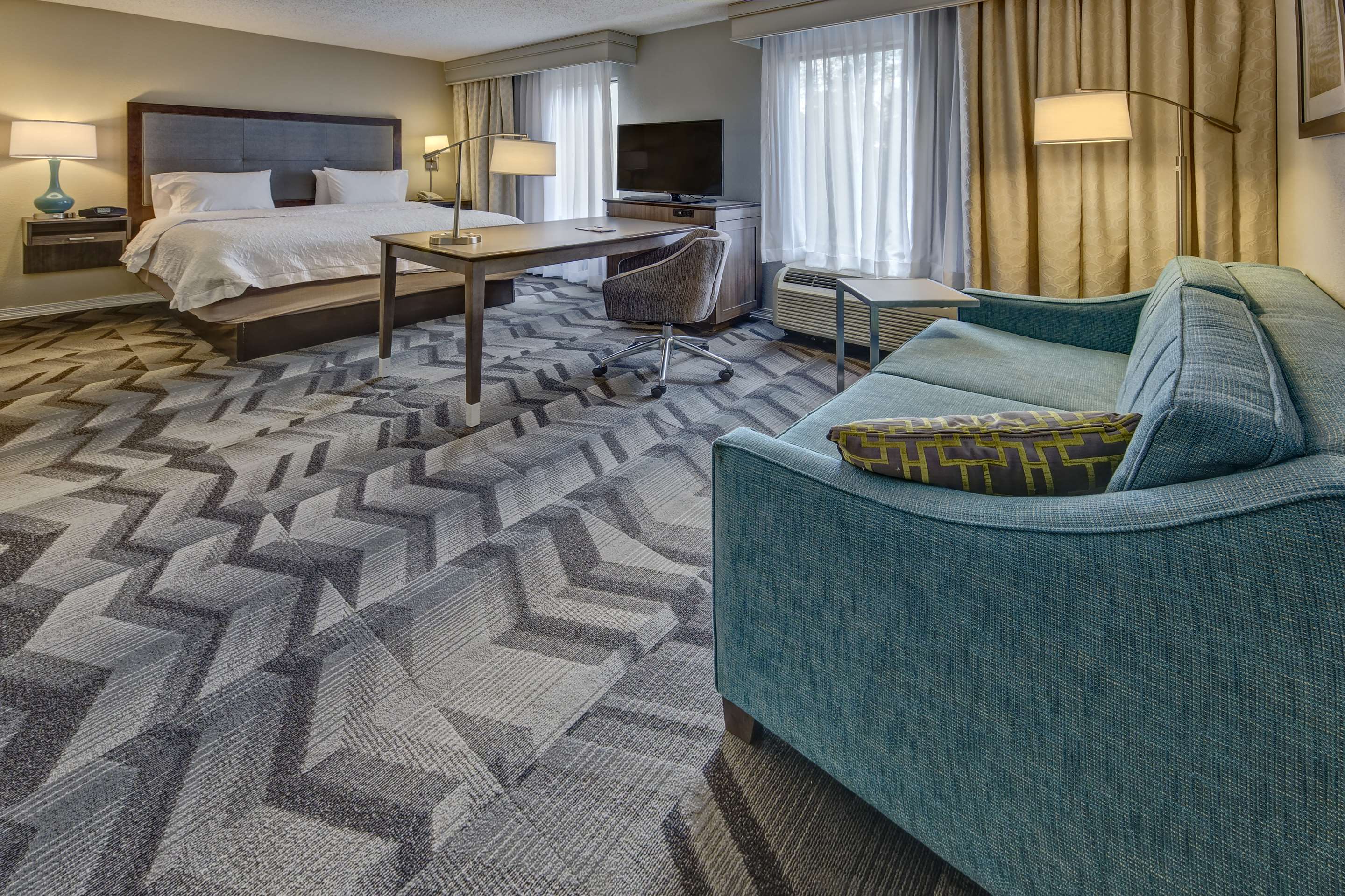 Guest room