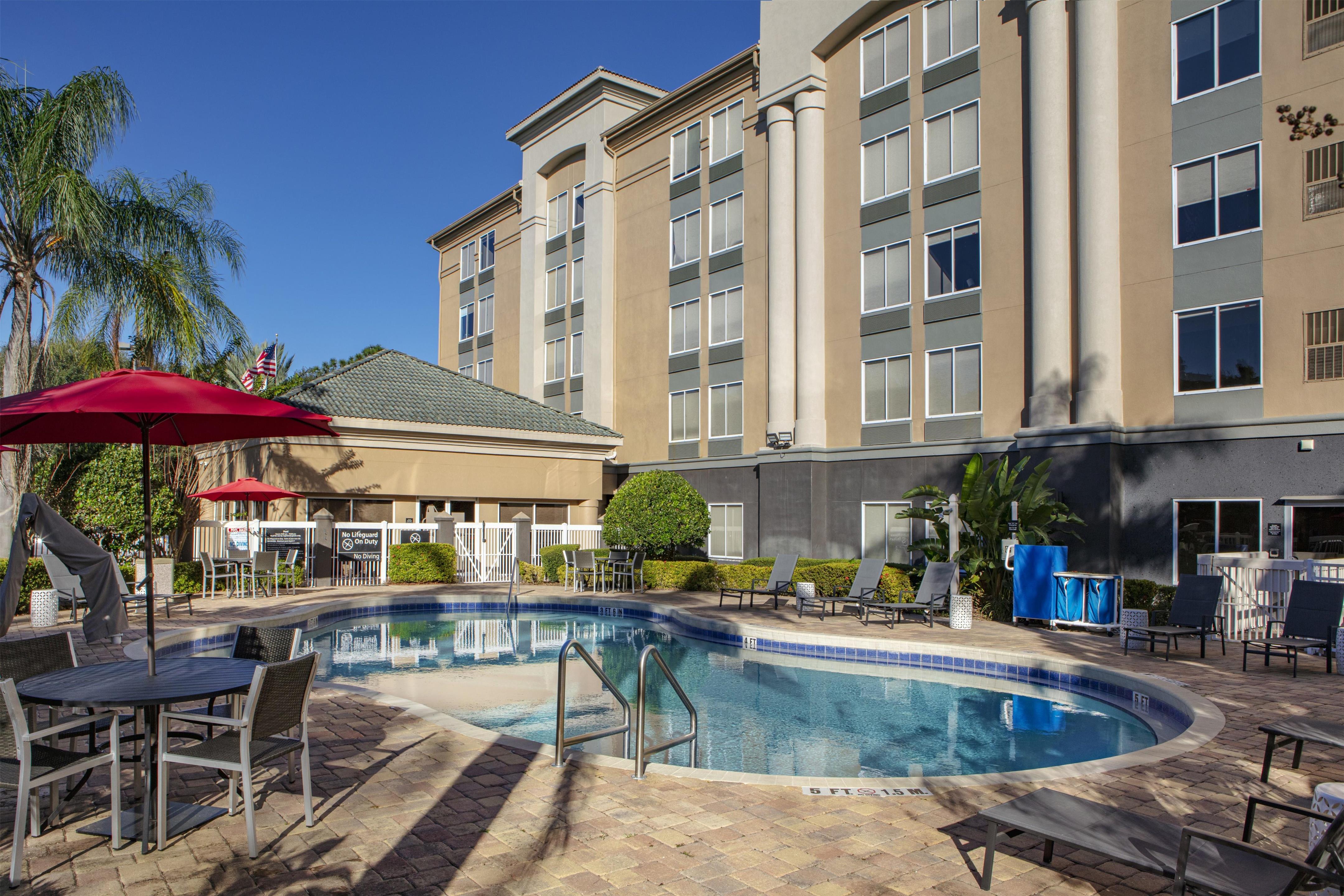 Pool | Hampton Inn Lake Buena Vista / Orlando