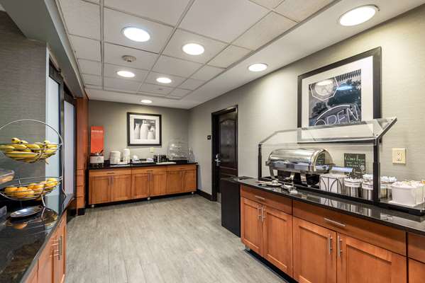 Restaurant - Hampton Inn & Suites Kissimmee