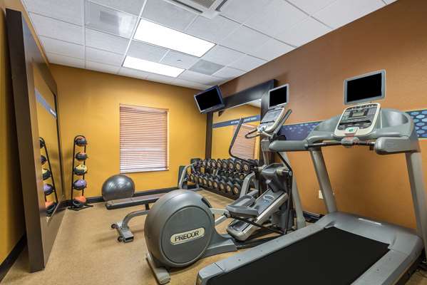Fitness/ Exercise Room - Hampton Inn & Suites Kissimmee