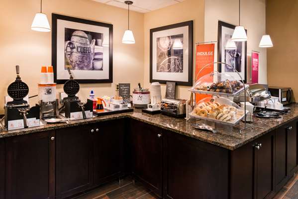 Restaurant - Hampton Inn & Suites UCF Orlando