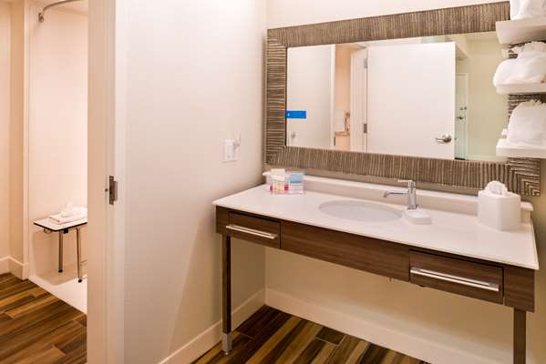  - Hampton Inn & Suites UCF Orlando