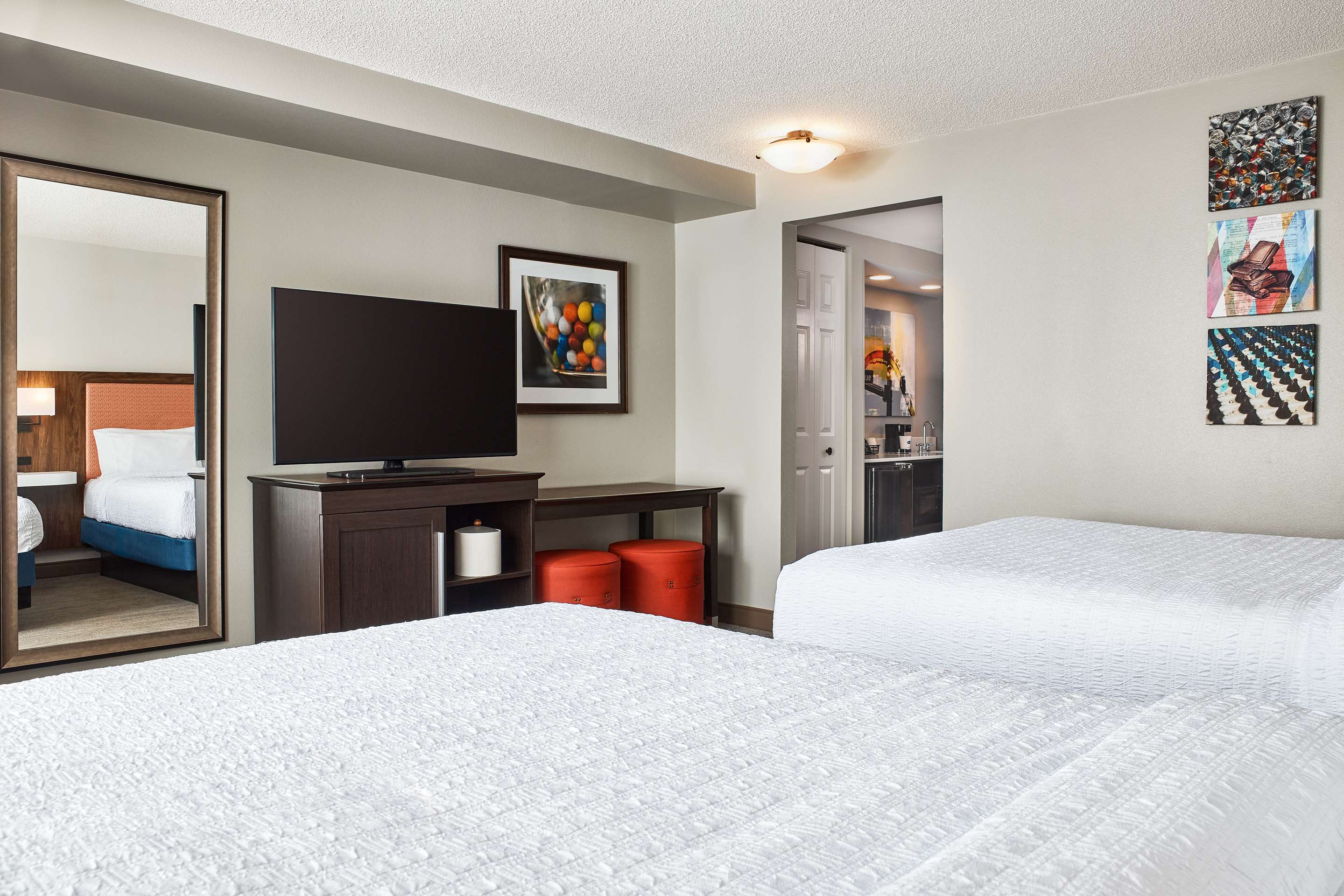 Guest room