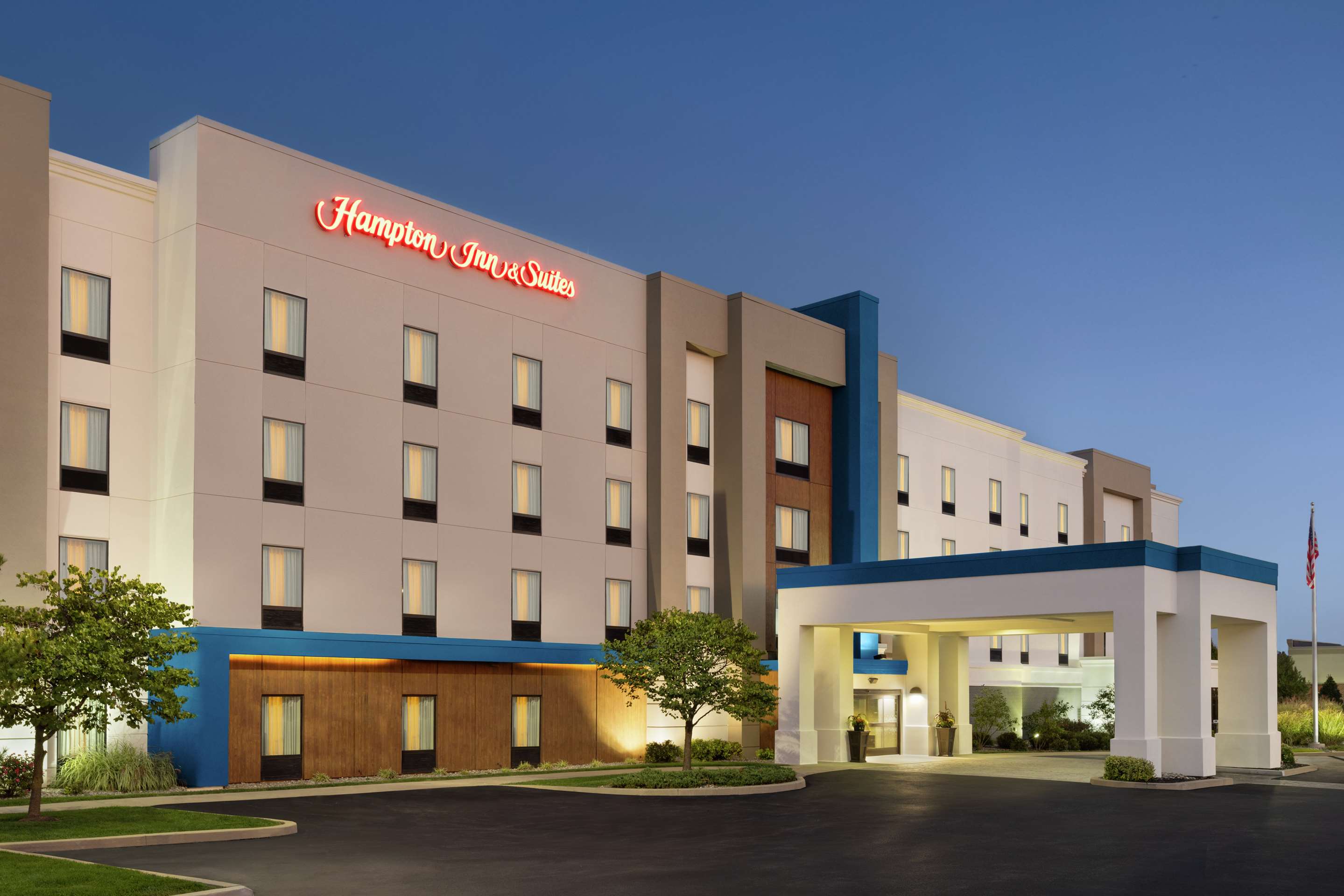 Exterior | Hampton Inn & Suites York South