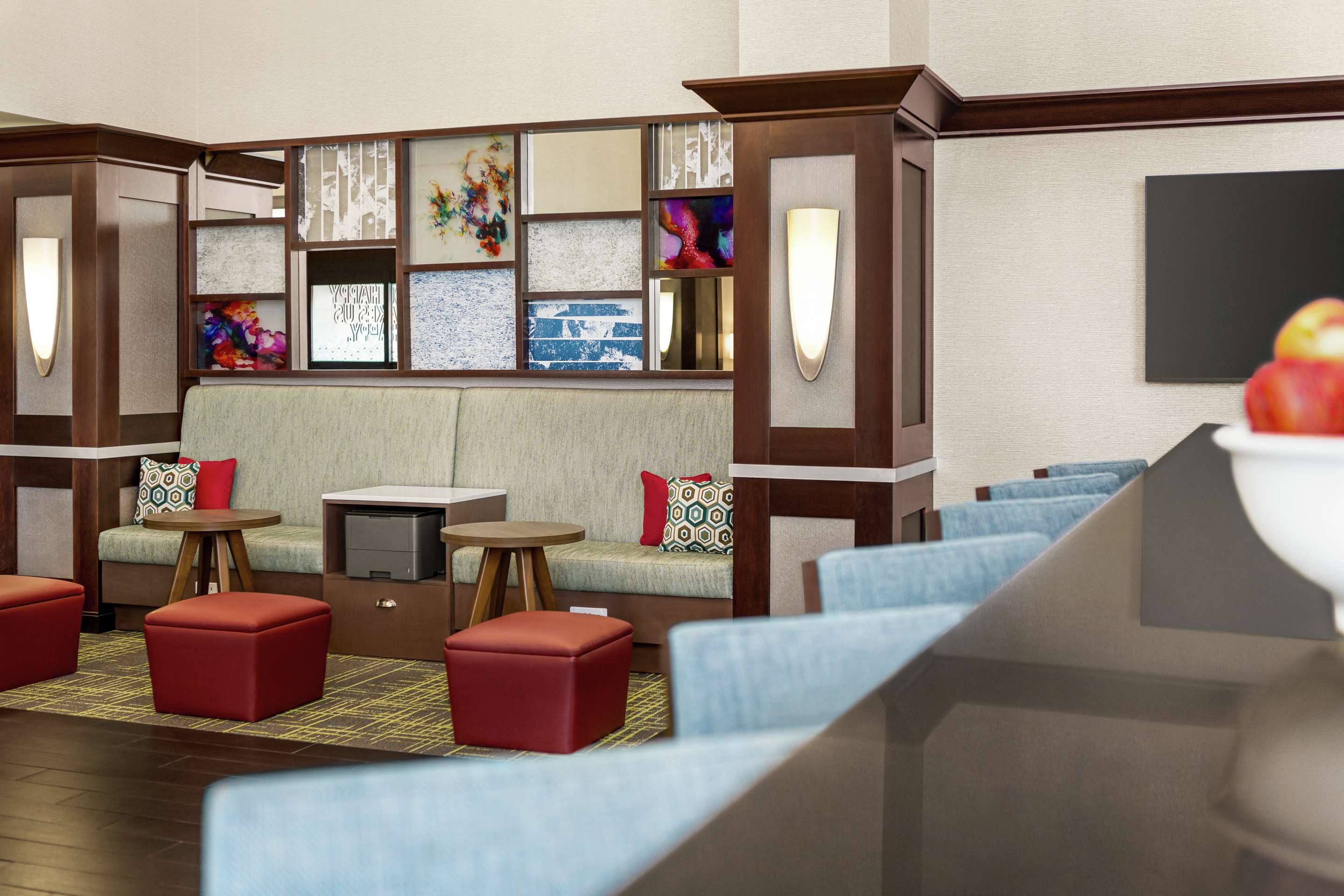 Lobby | Hampton Inn & Suites York South