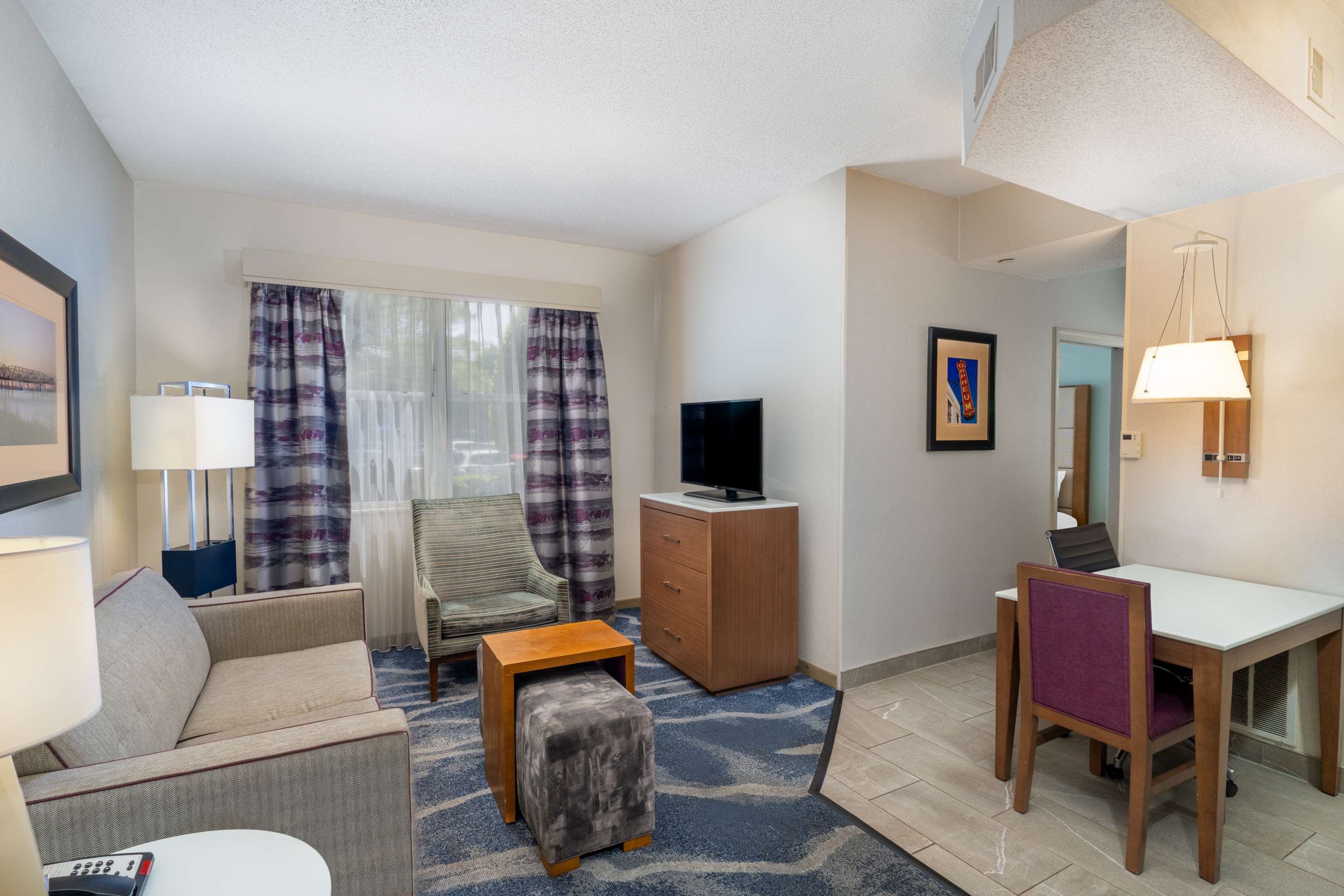 Guest room