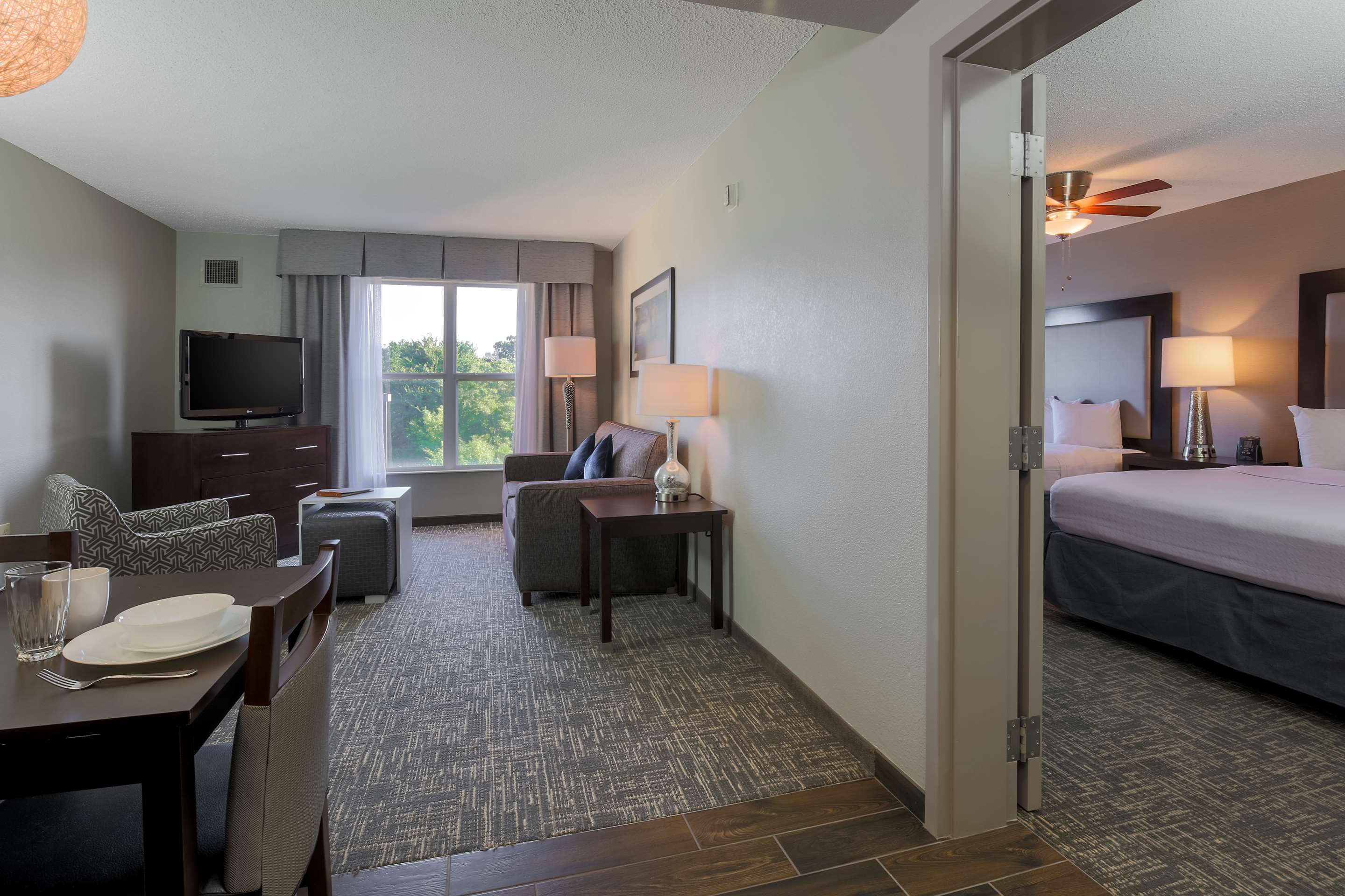 Guest room