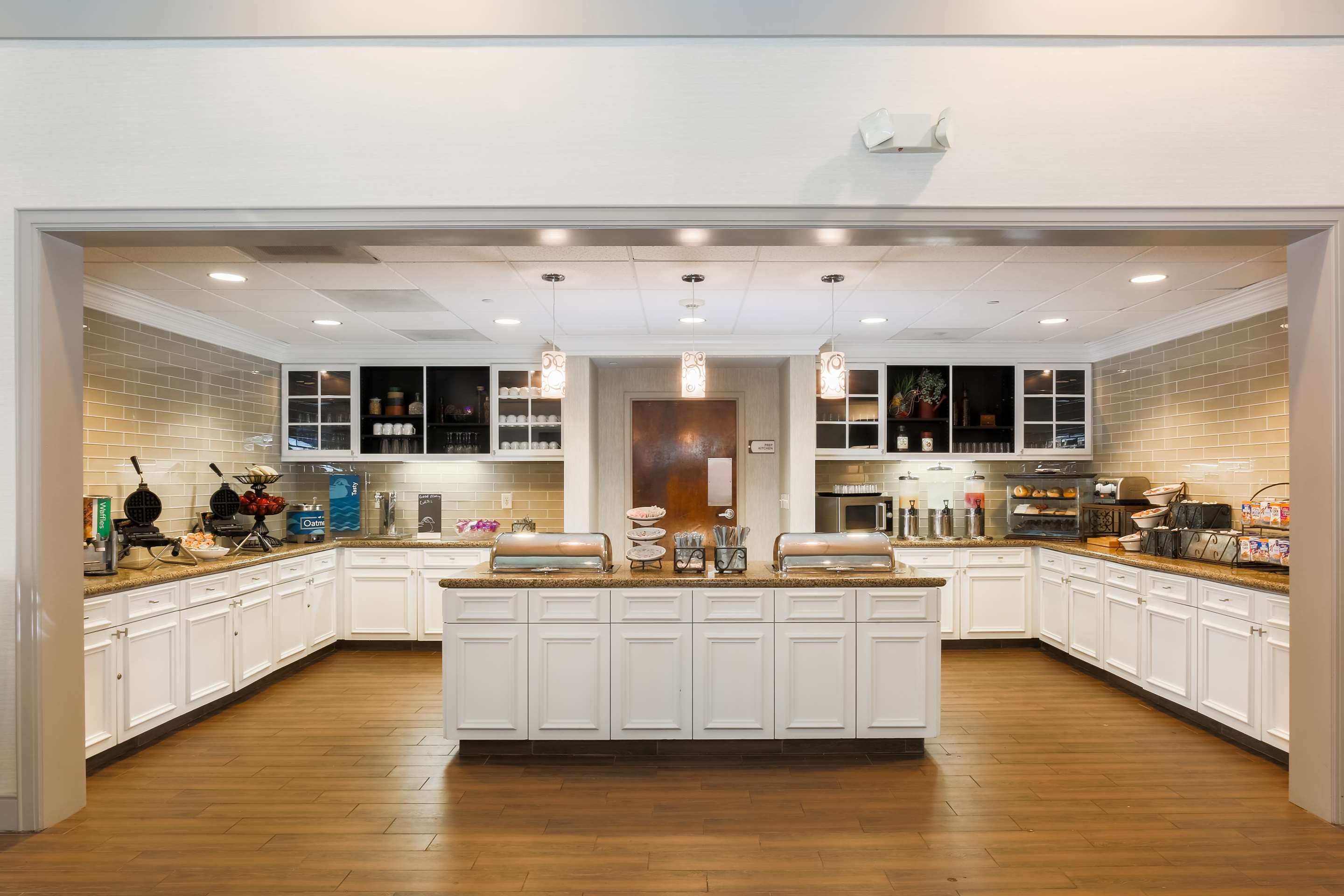 Breakfast Area | Homewood Suites Southwind - Hacks Cross