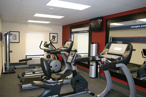 Fitness/ Exercise Room - Hampton Inn & Suites Millington