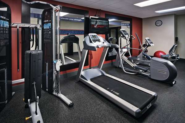 Fitness/ Exercise Room - Hampton Inn & Suites Millington