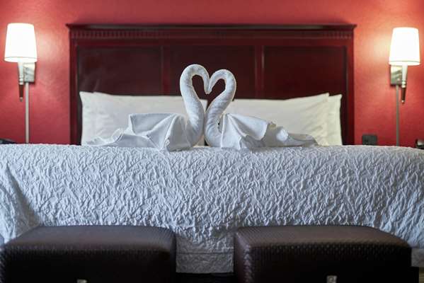  - Hampton Inn & Suites Millington