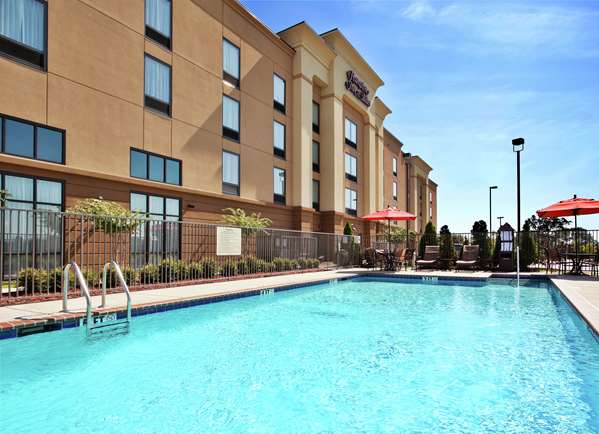 Pool - Hampton Inn & Suites Millington