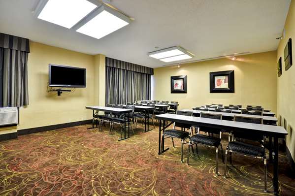  - Hampton Inn Poplar Avenue Memphis
