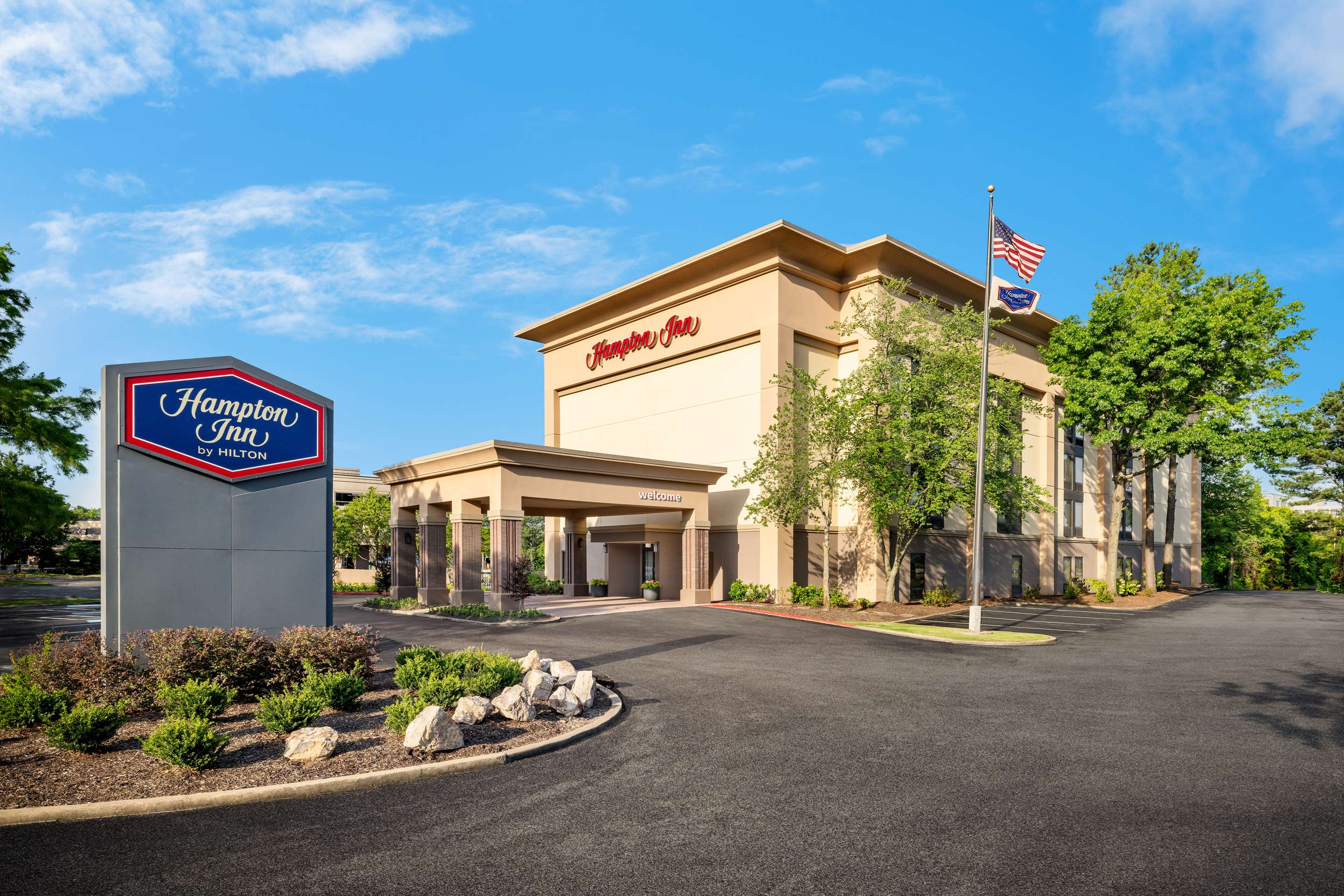 Exterior | Hampton Inn Memphis-Walnut Grove/Baptist Hospital East