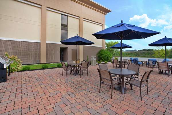 Exterior view - Hampton Inn Marietta