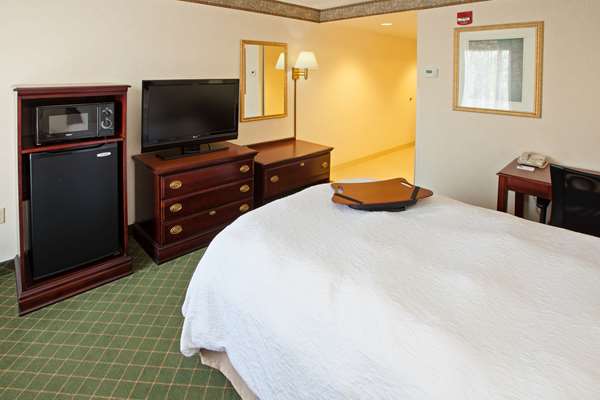  - Hampton Inn Marietta