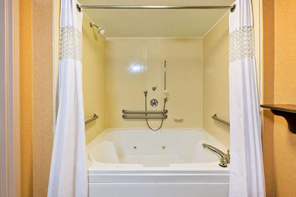  - Hampton Inn Marietta