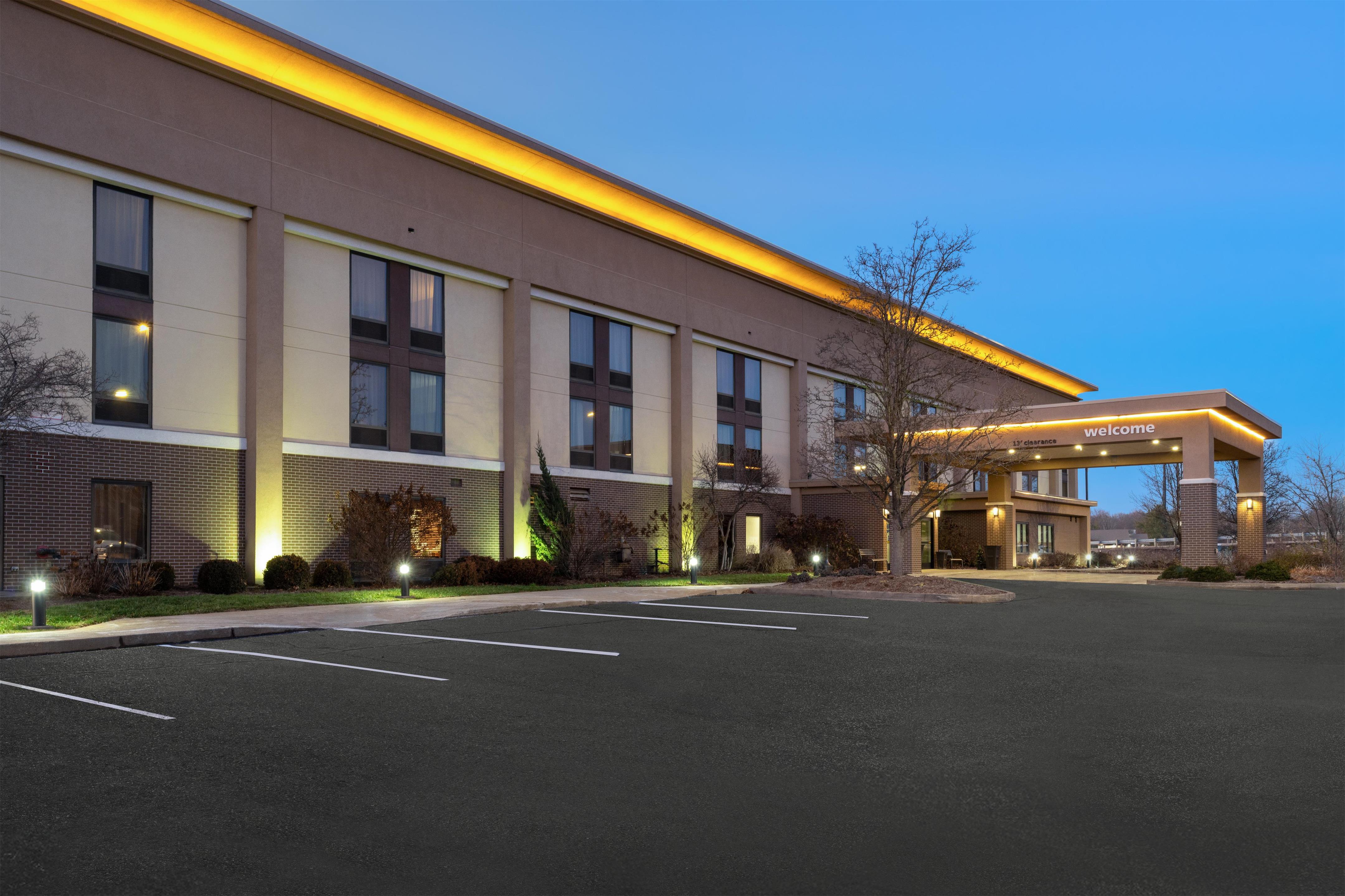 Exterior | Hampton Inn Marietta