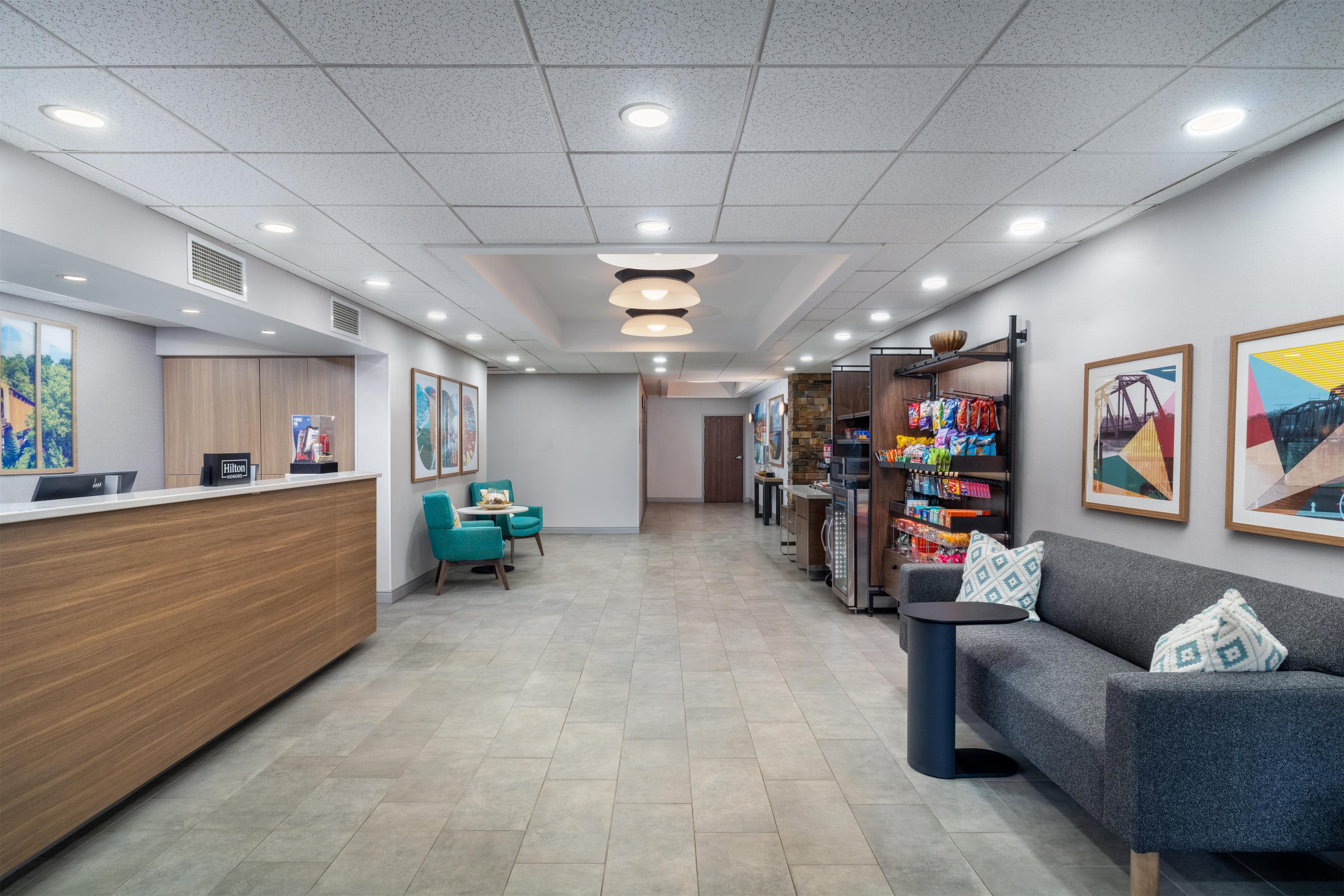 Lobby | Hampton Inn Marietta
