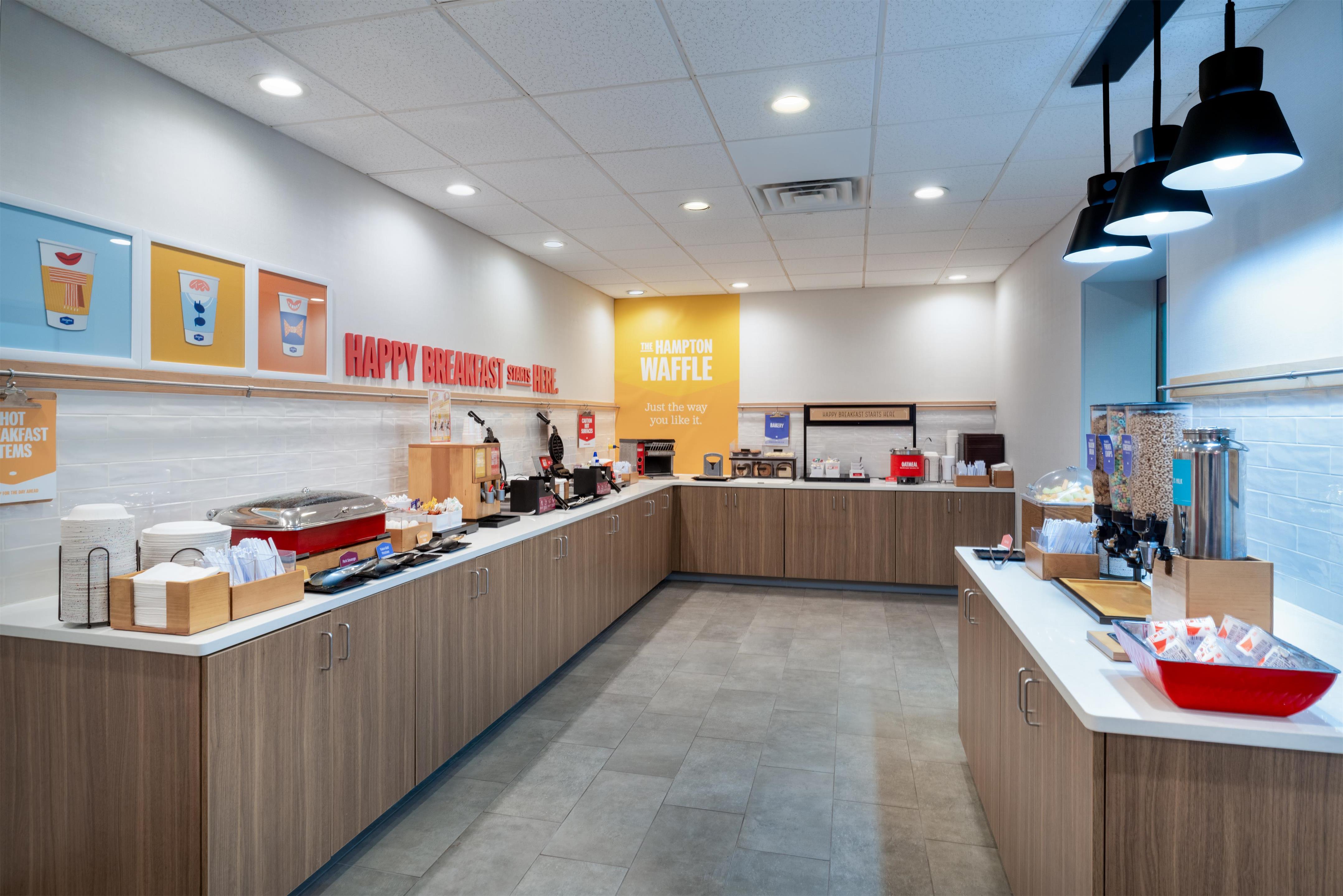 Breakfast Area | Hampton Inn Marietta