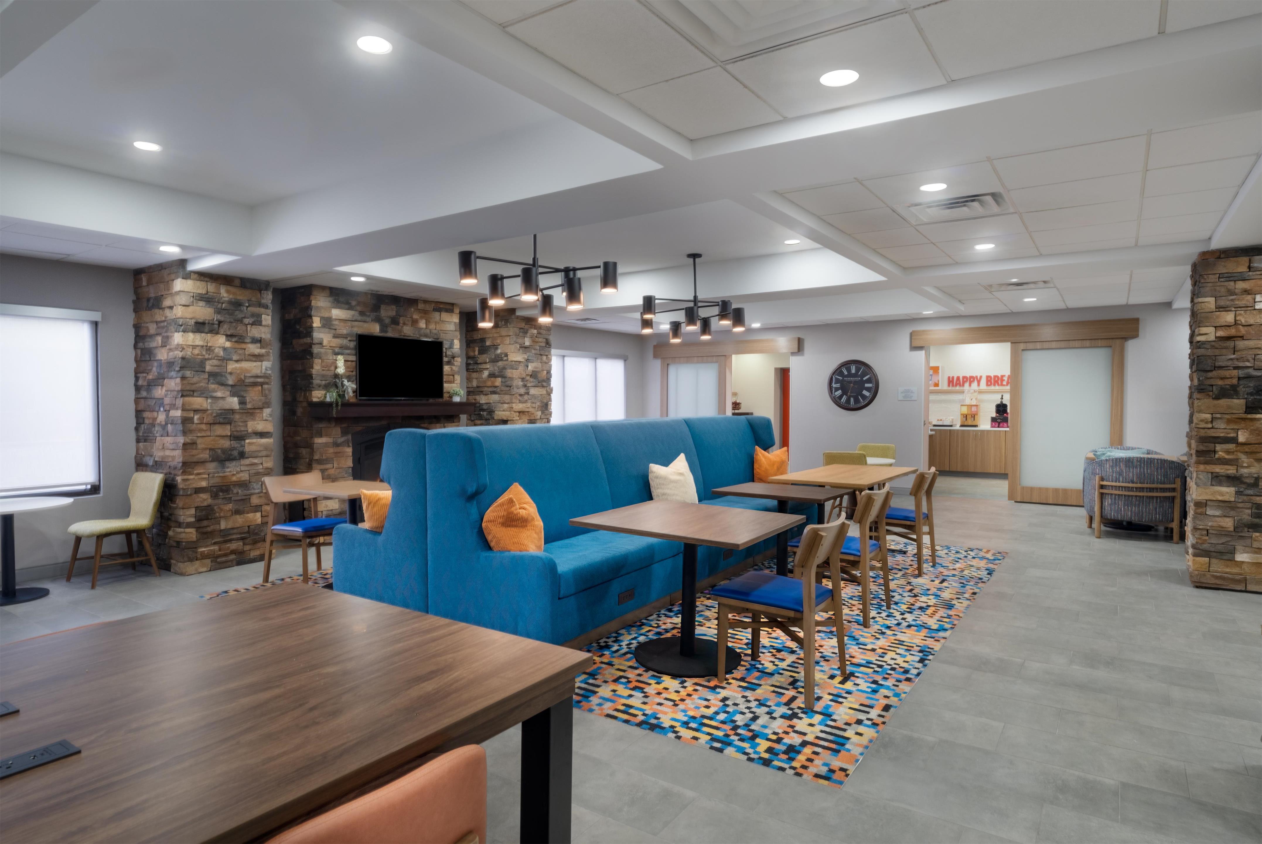 Breakfast Area | Hampton Inn Marietta