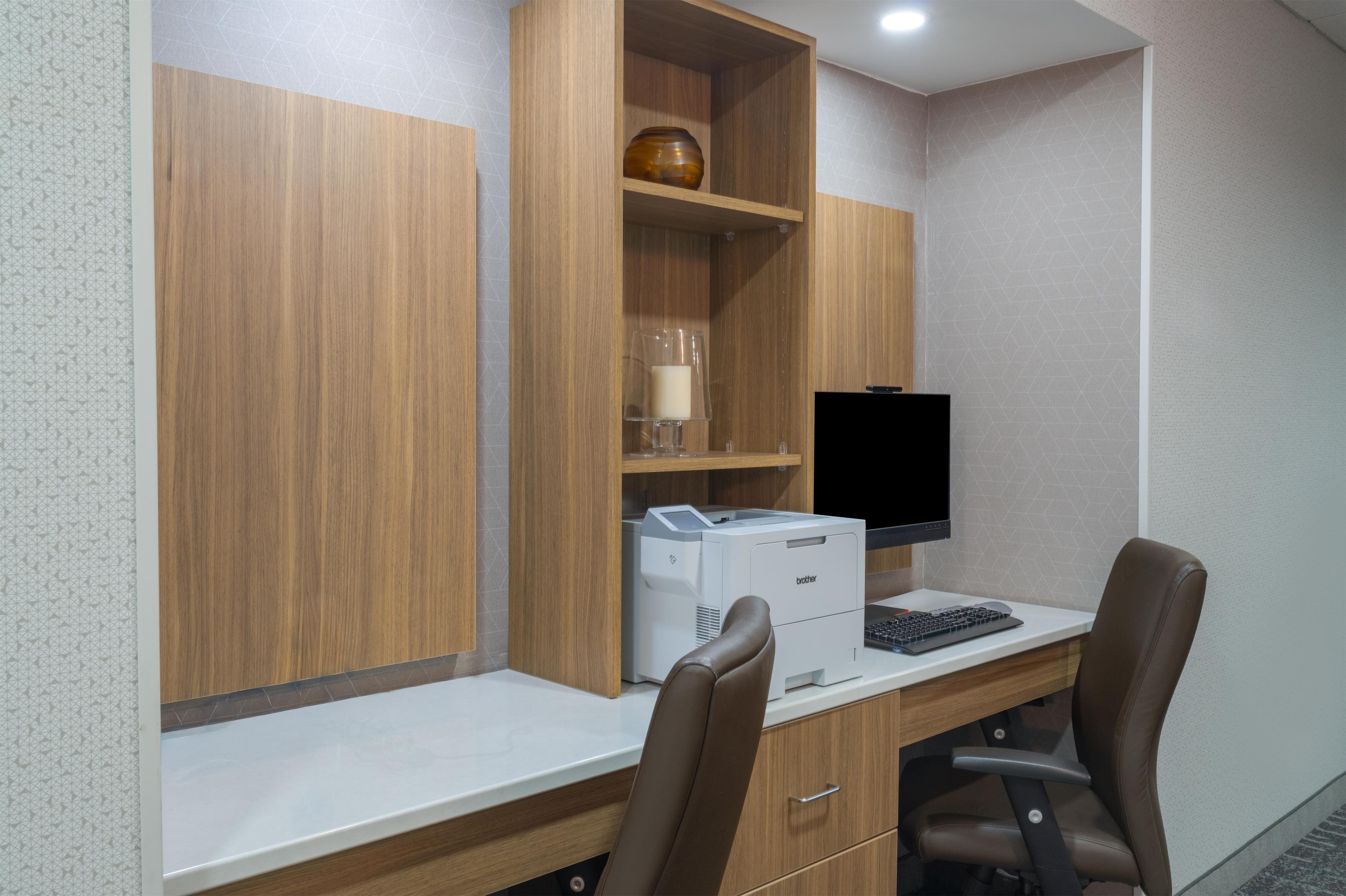 Business Center | Hampton Inn Marietta