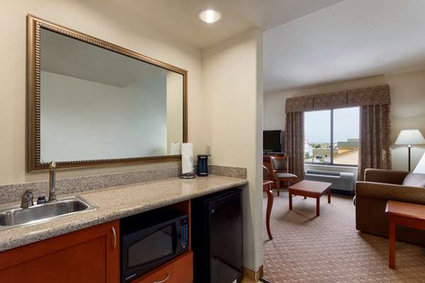  - Hampton Inn & Suites Pharr