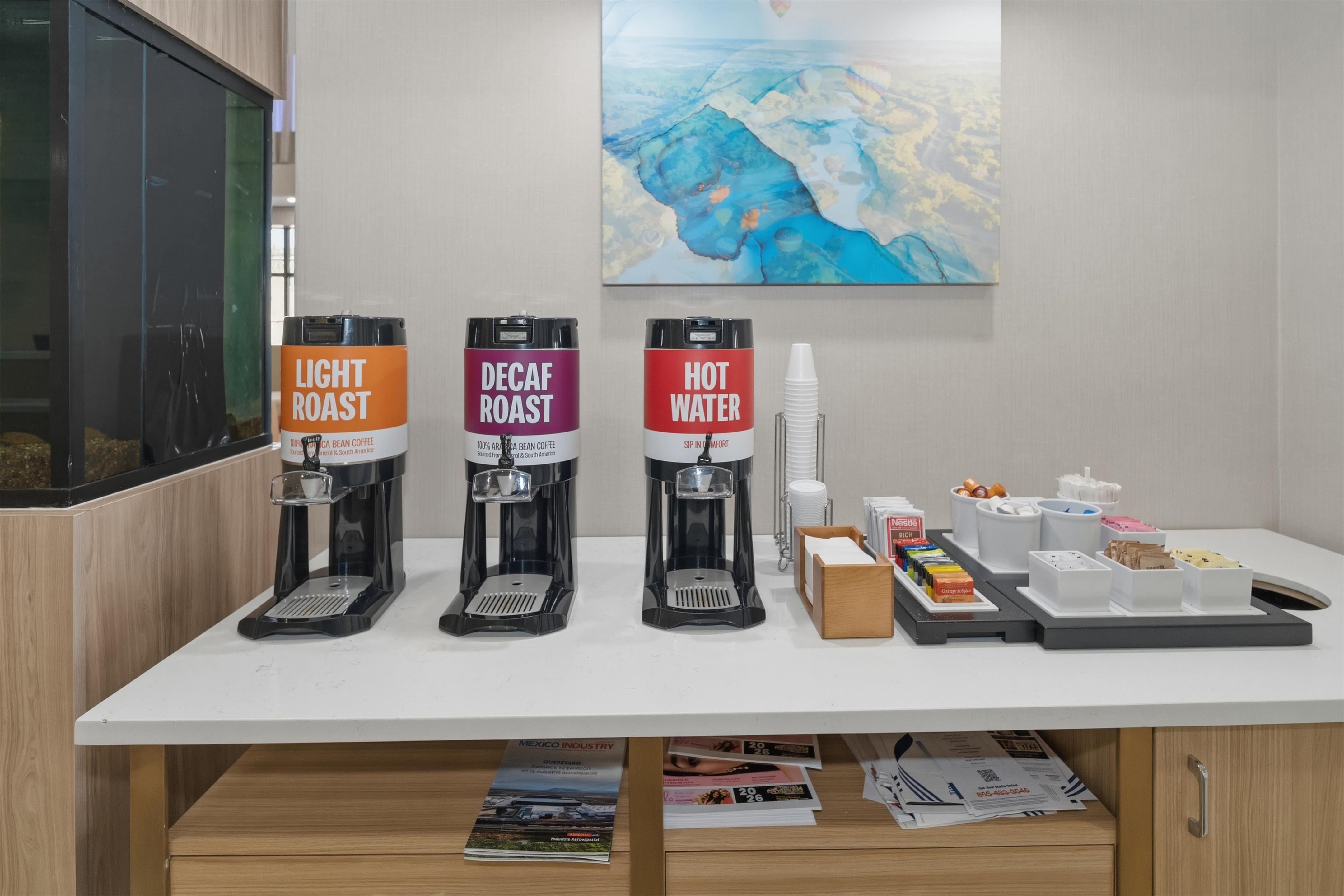 Breakfast Area | Hampton Inn & Suites Pharr