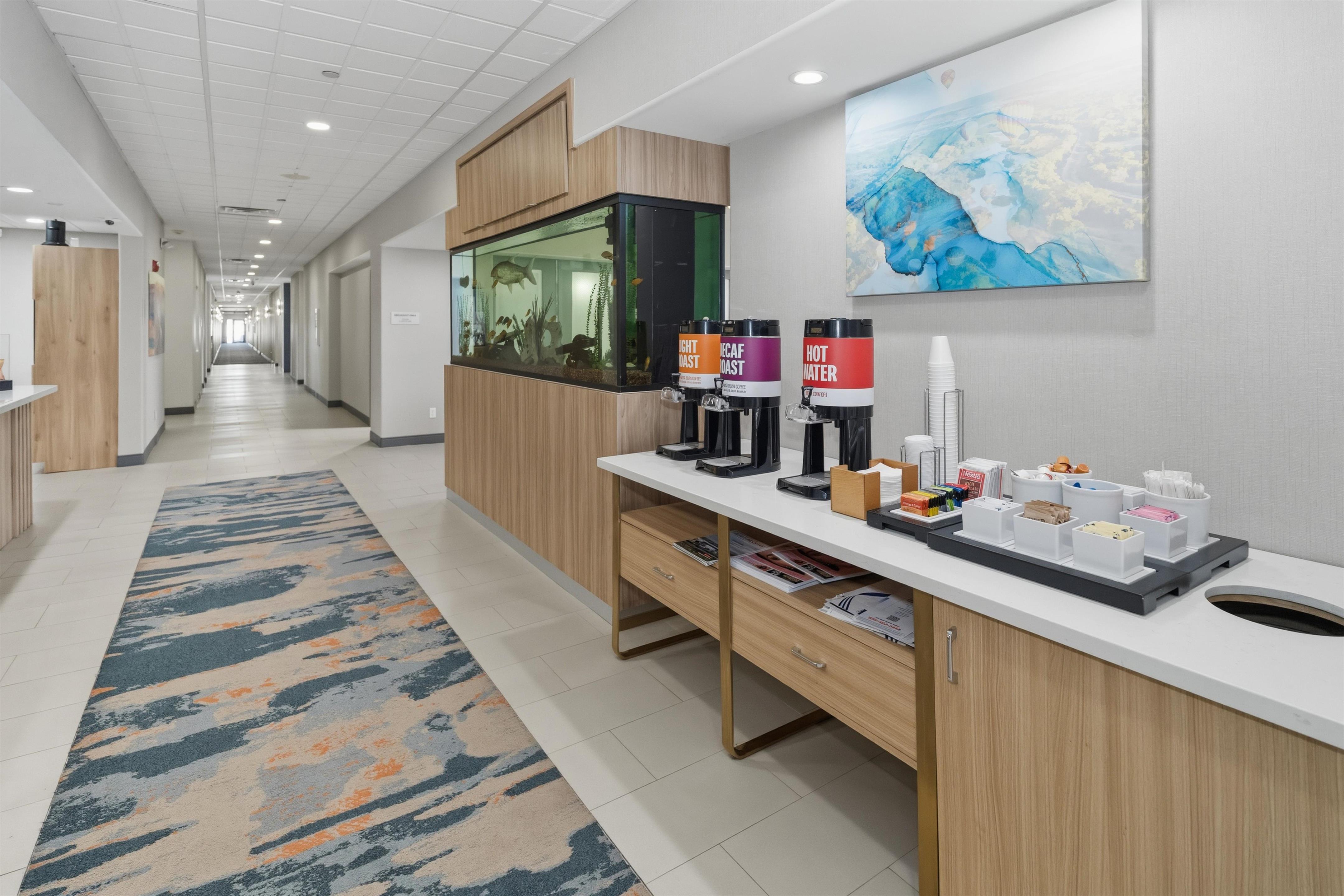 Breakfast Area | Hampton Inn & Suites Pharr