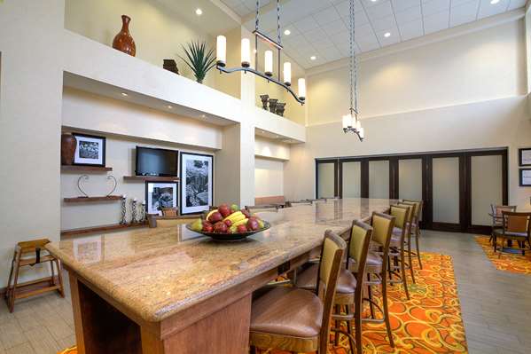 Restaurant - Hampton Inn & Suites McAllen