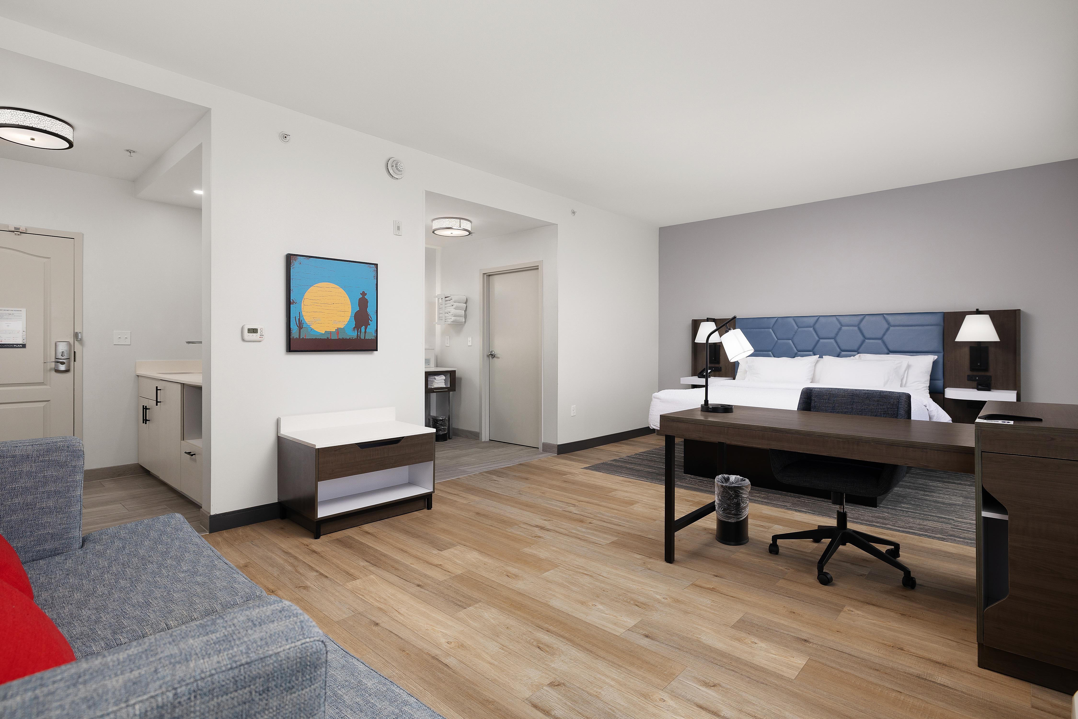 Hampton Inn & Suites by Hilton McAllen Room Type - 1KG MOB HR ACC RI-S STE NS