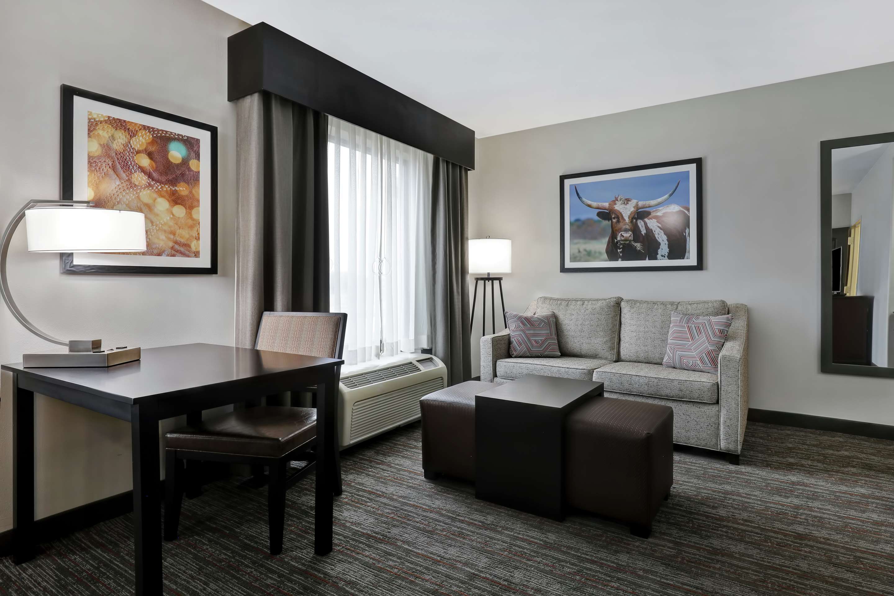 Guest room