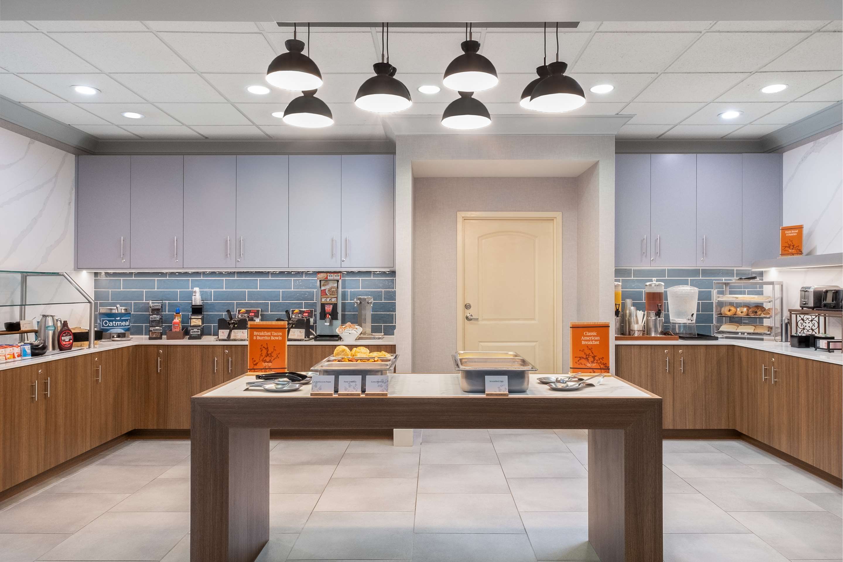 Breakfast Area | Homewood Suites Medford