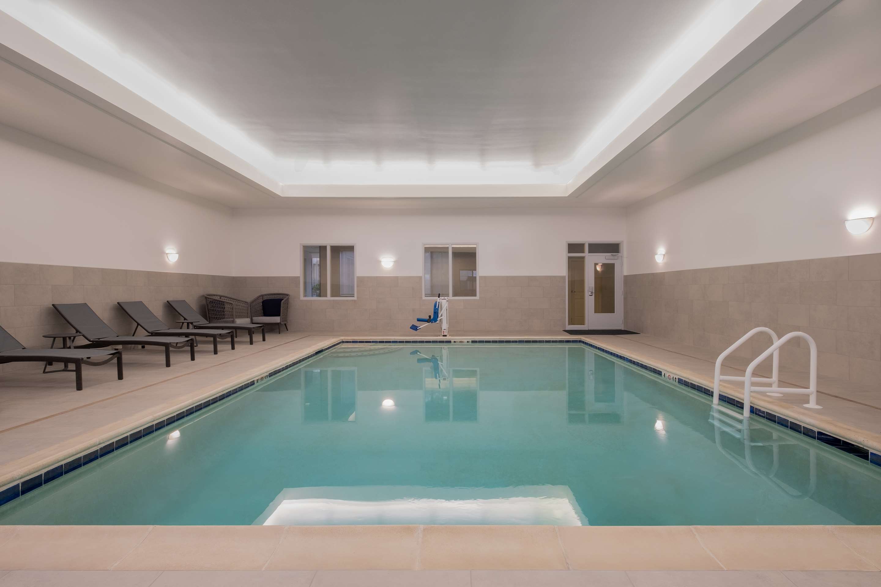 Pool | Homewood Suites Medford