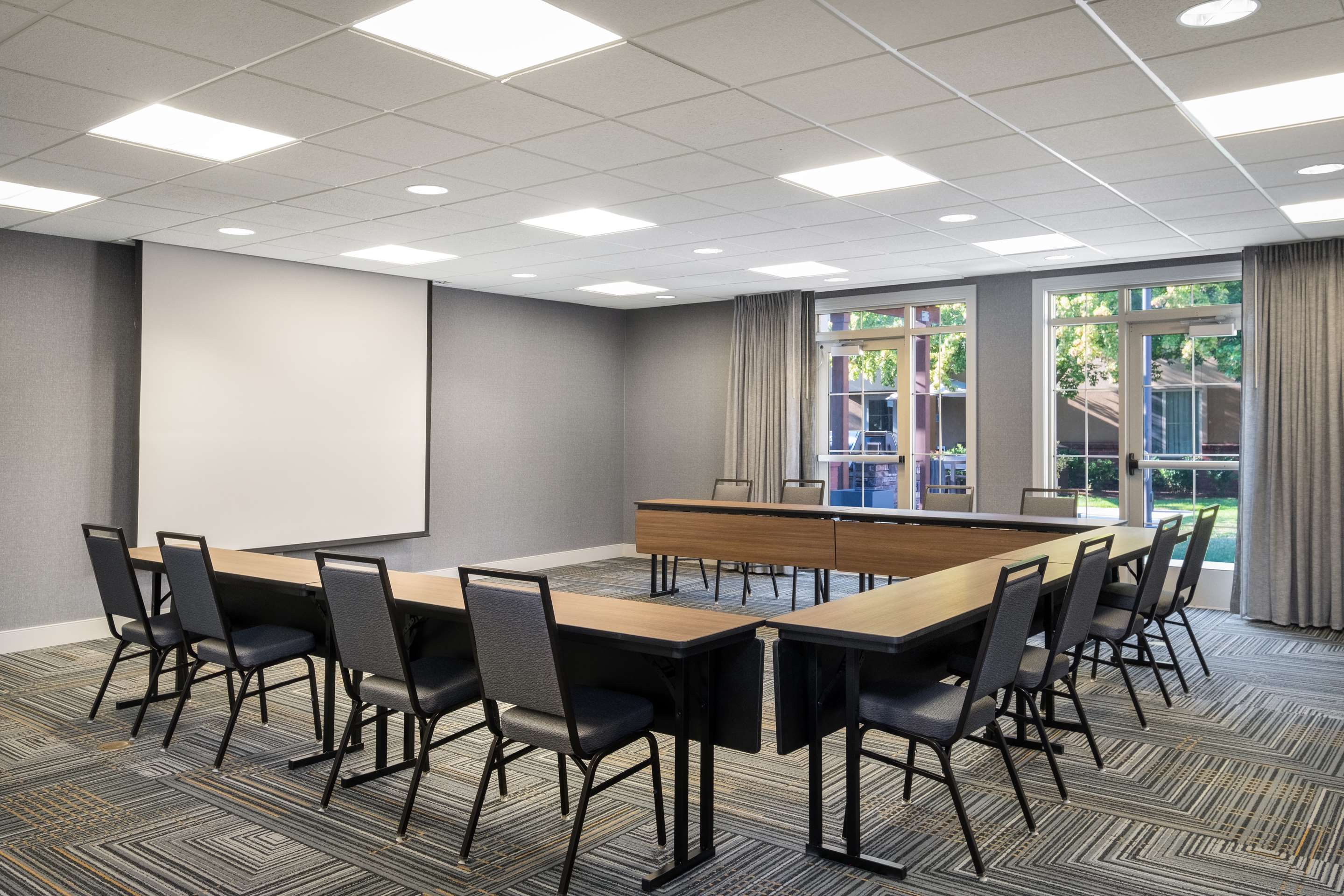 Meeting Room | Homewood Suites Medford