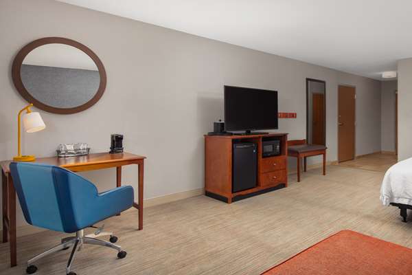  - Hampton Inn Medford - I-5, Exit 30