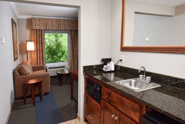  - Hampton Inn Alexander City
