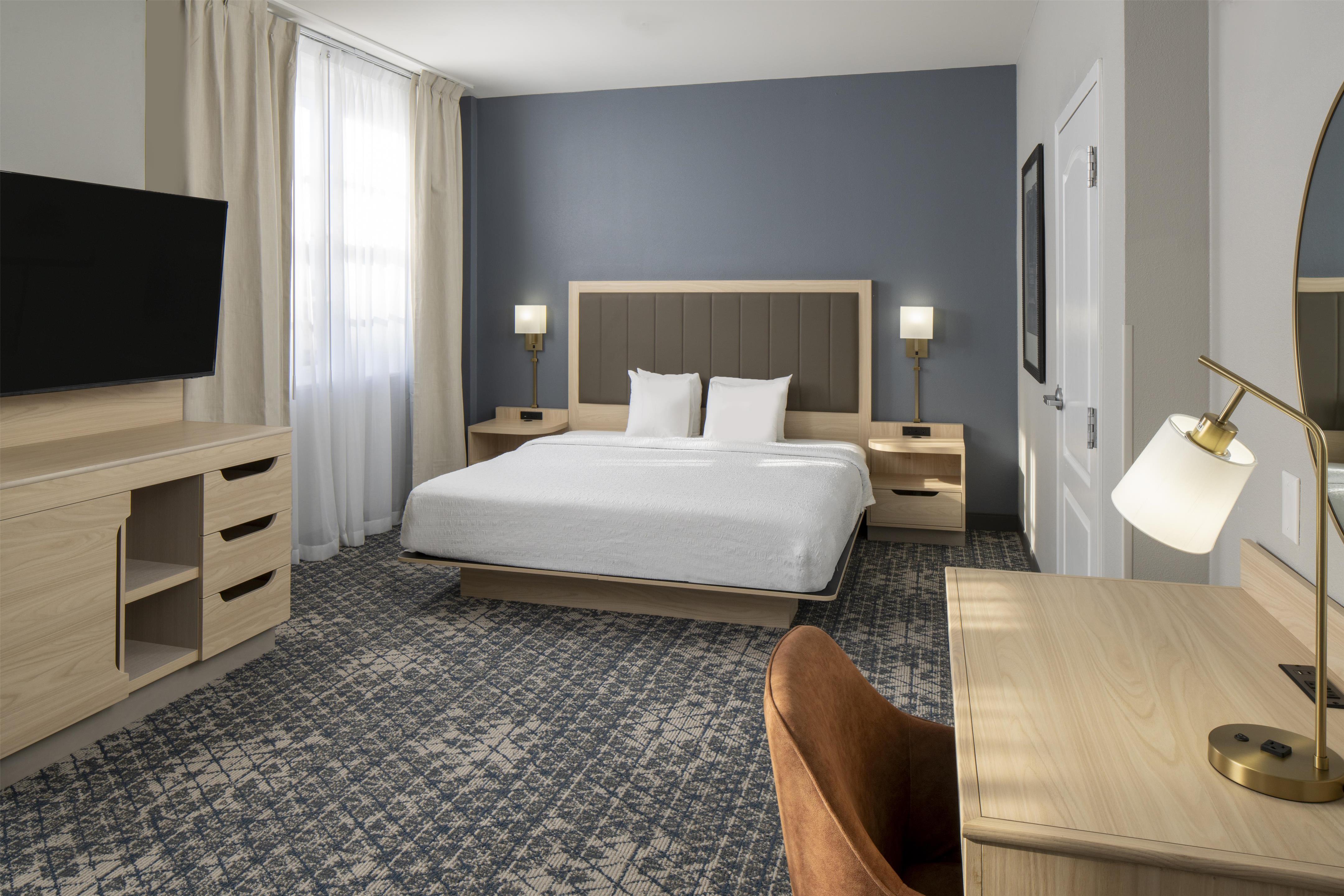 Guest room