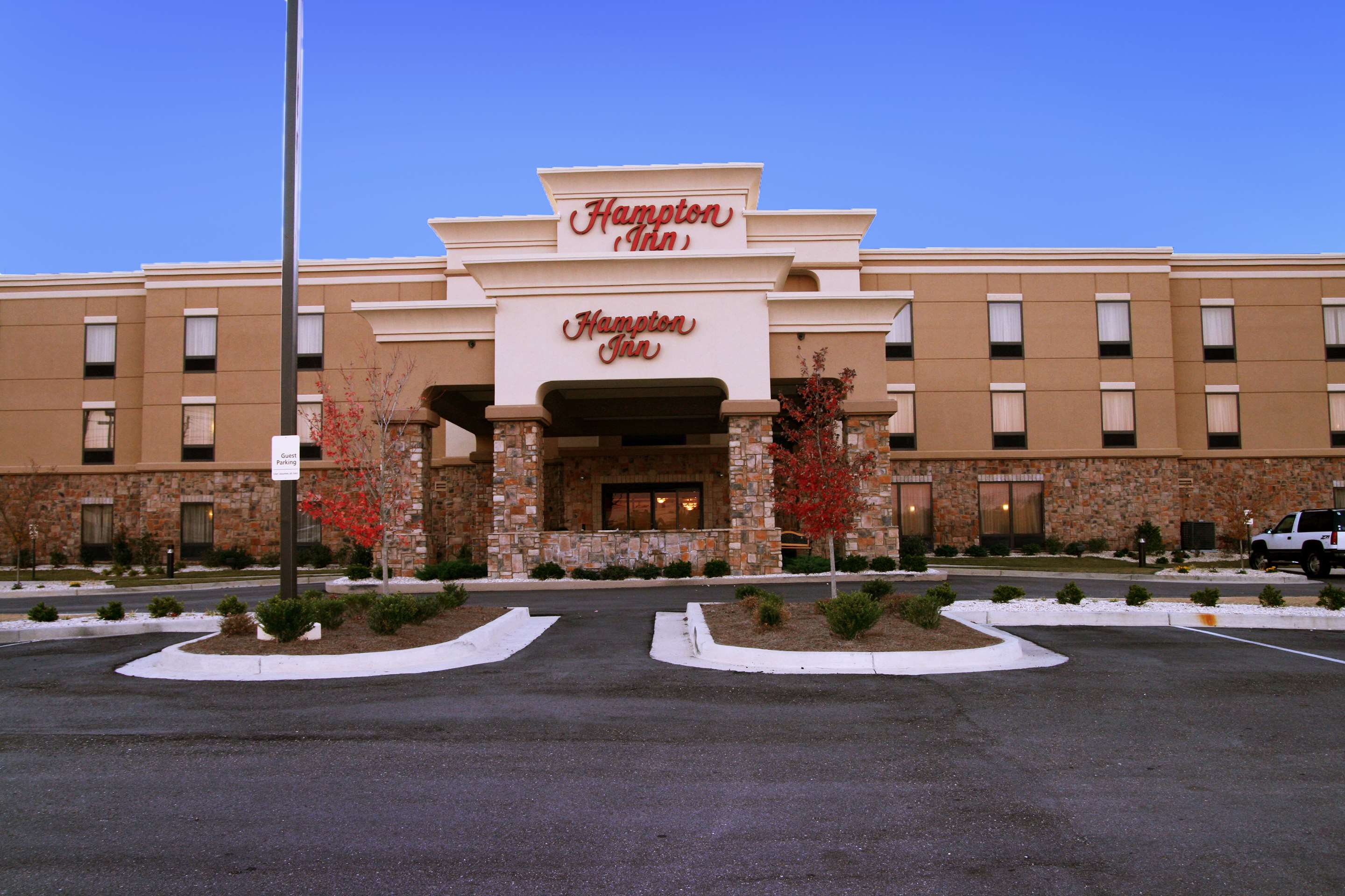 Exterior | Hampton Inn Montgomery-South-Airport