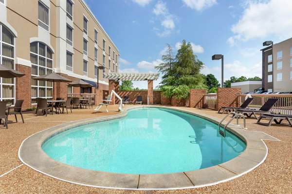 Pool - Hampton Inn & Suites Eastchase Montgomery - I-85, Exit 9