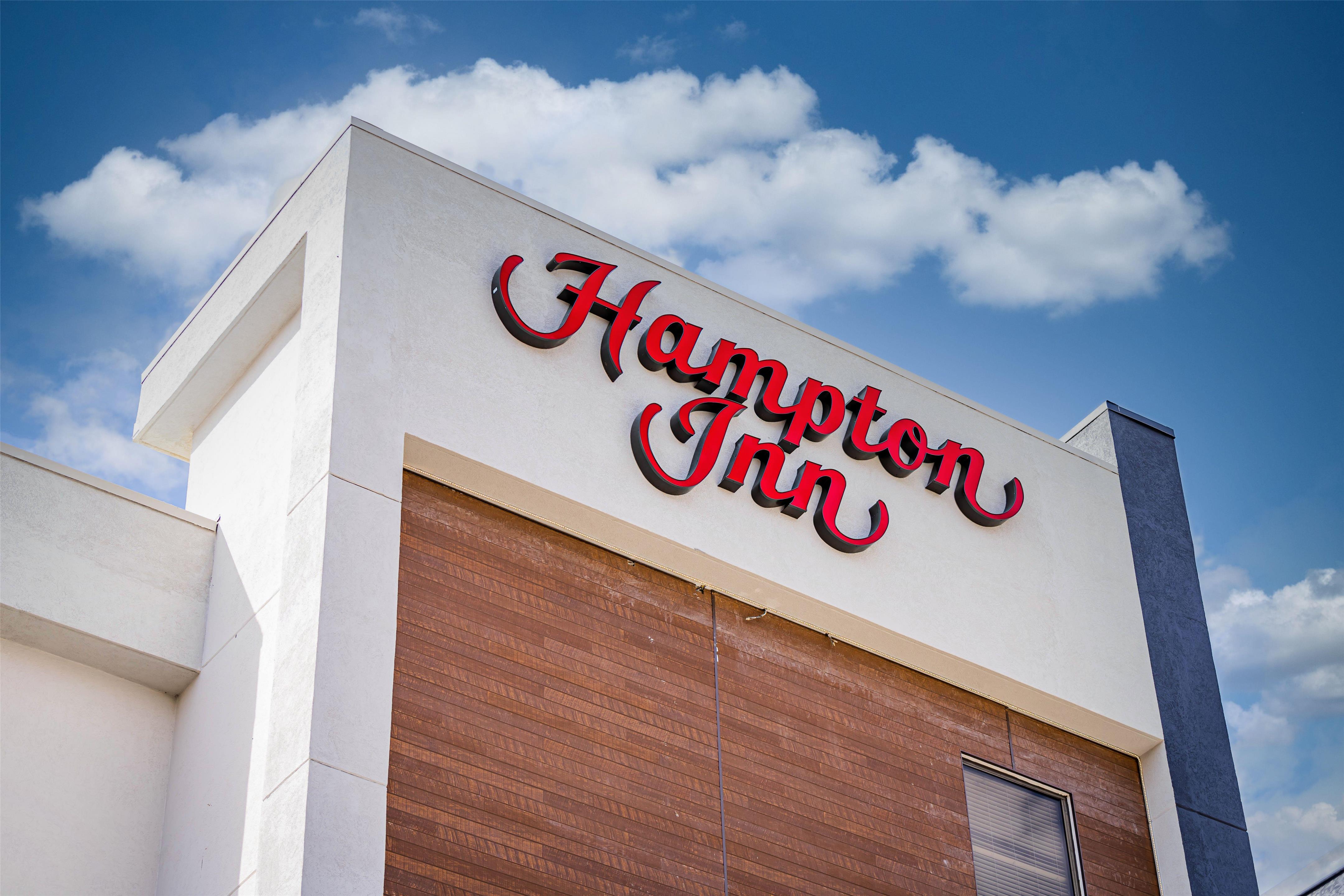 Exterior | Hampton Inn Morgantown