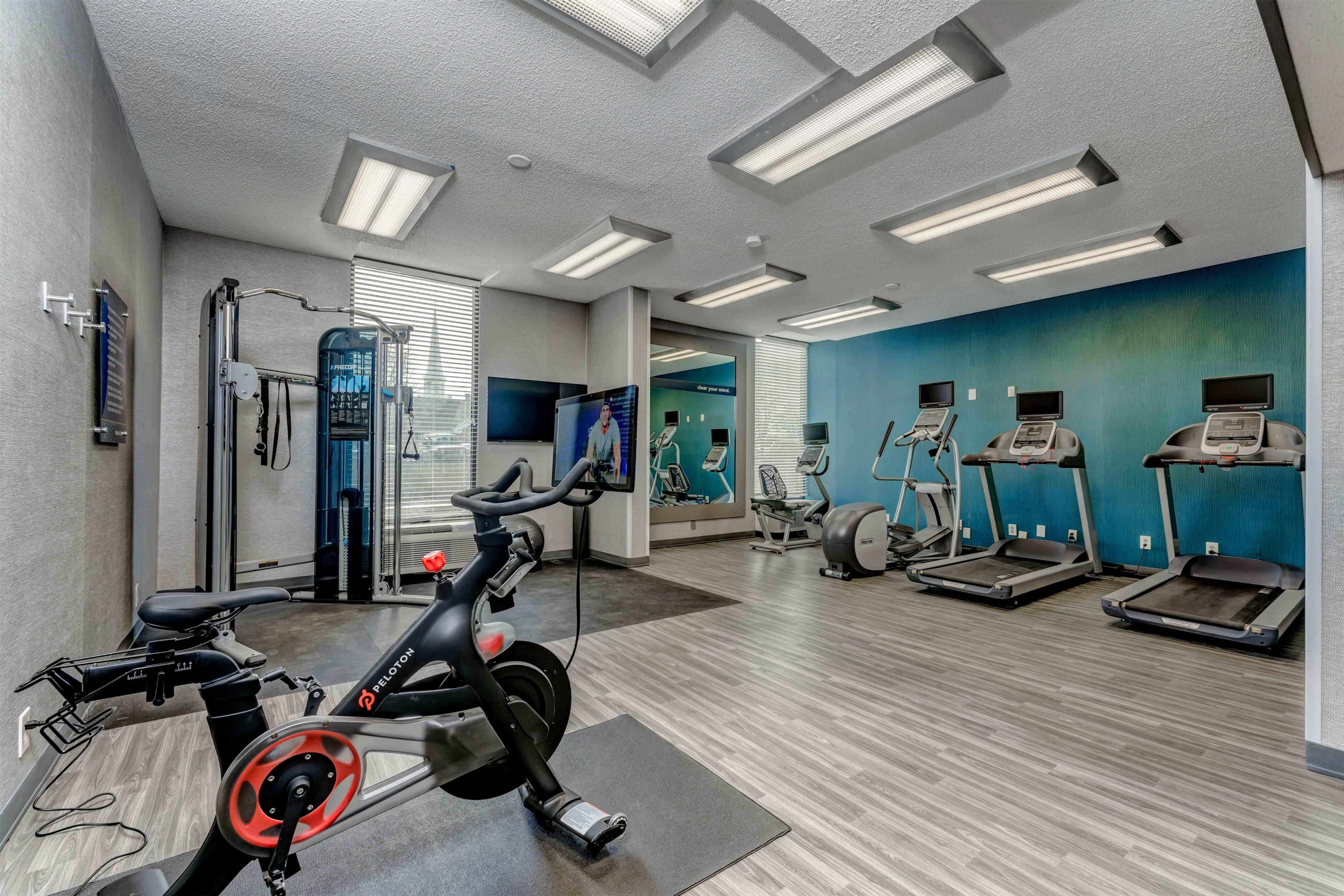 Health club fitness center gym | Hampton Inn Morgantown