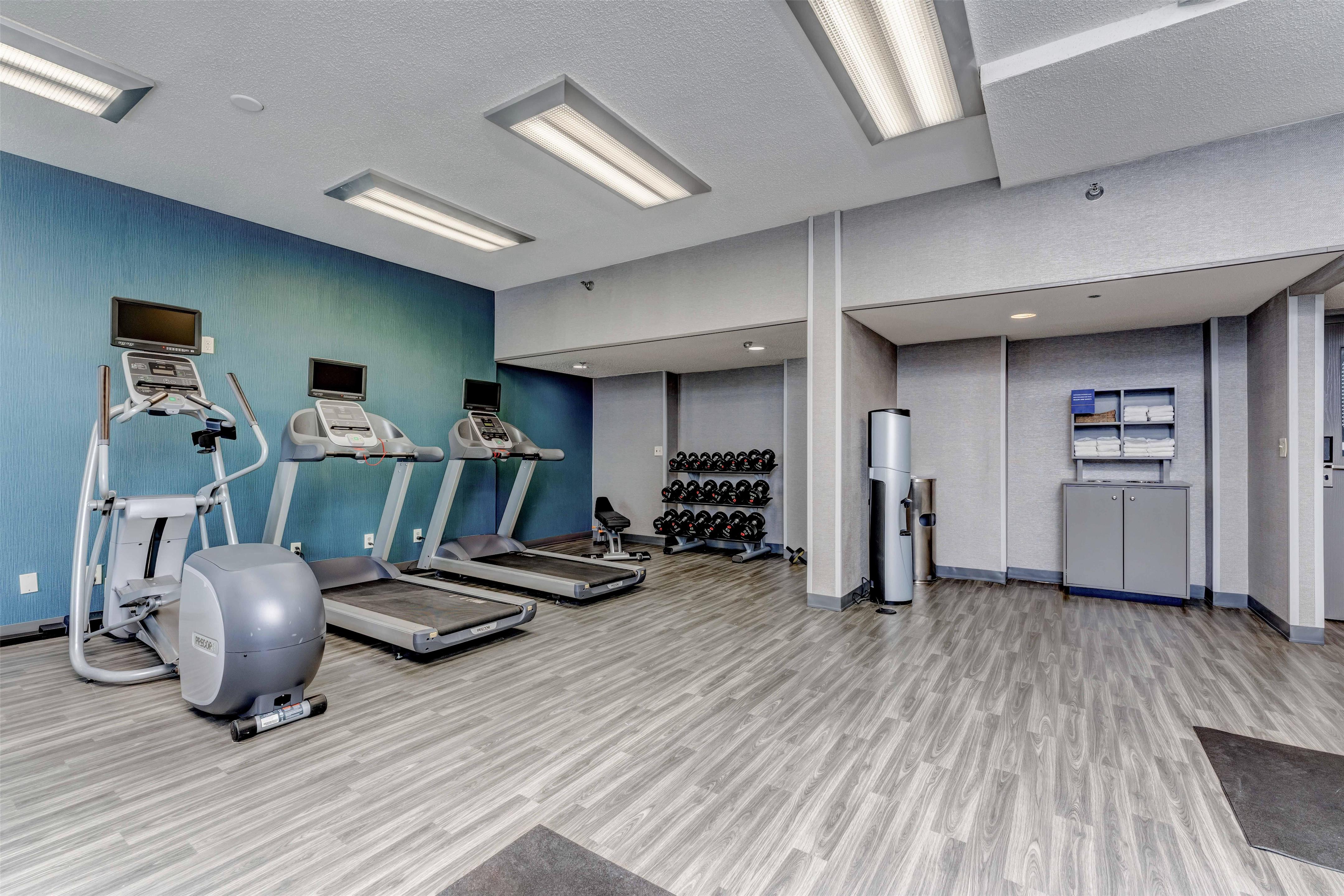 Health club fitness center gym | Hampton Inn Morgantown