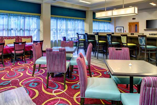 Restaurant - Hampton Inn Coconut Grove