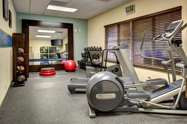 Fitness/ Exercise Room - Hampton Inn Coconut Grove