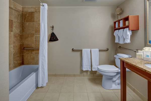  - Hampton Inn Coconut Grove