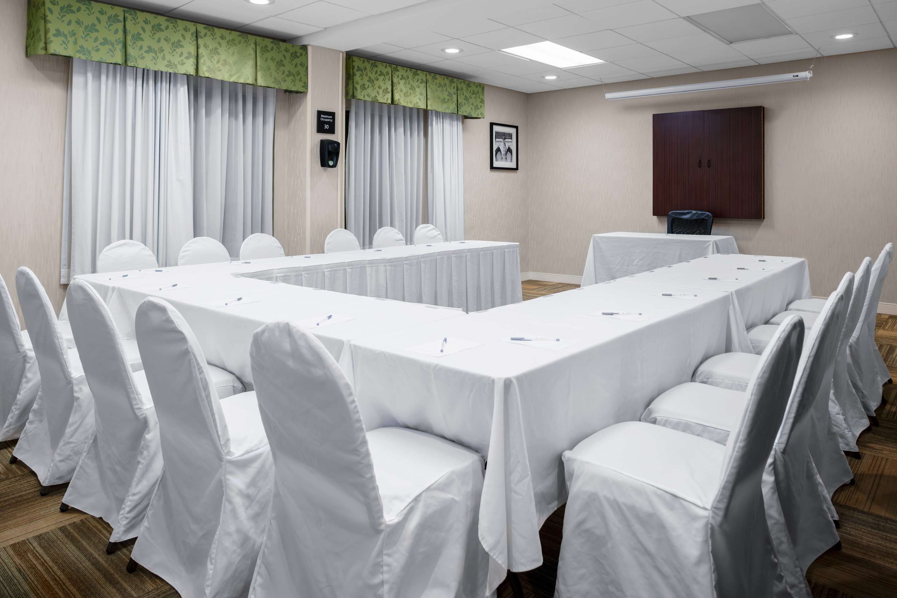 Meeting Room | Hampton Inn Miami Dadeland